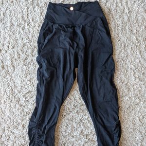 COPY - Sun salutation crop leggings